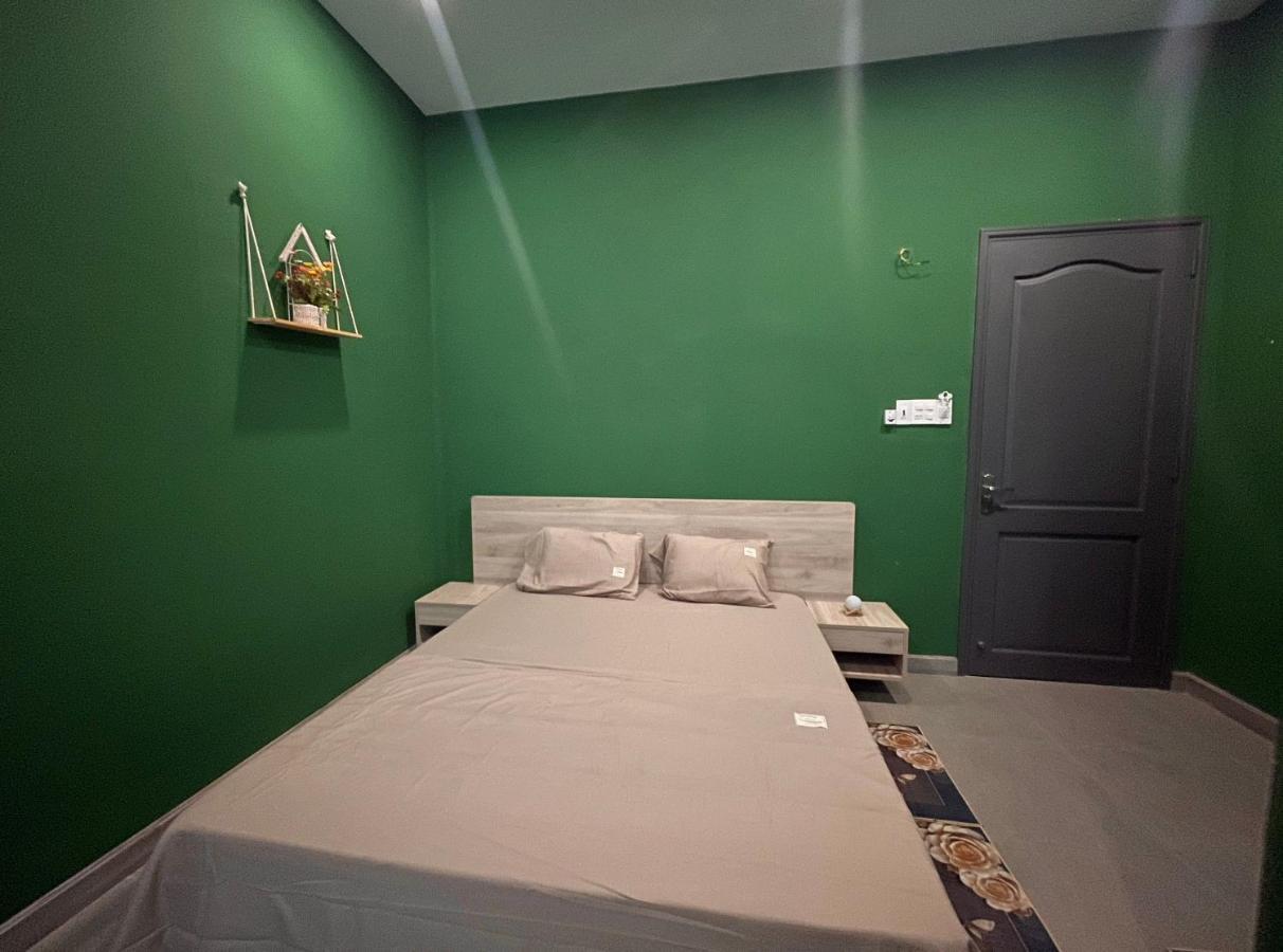 Mid Night Hotell Can Tho Exteriör bild